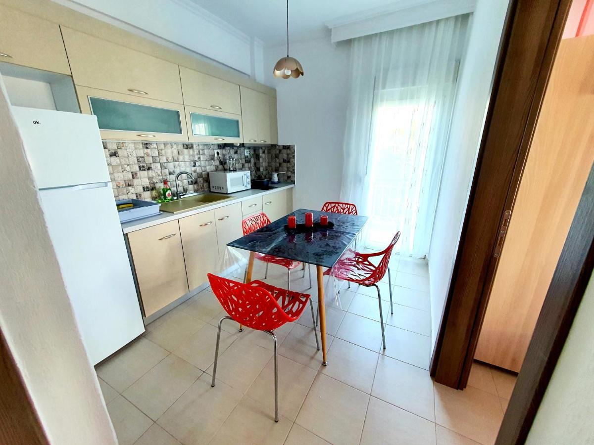 Cozy & Cool Apartment N1 30M From Sea Nea Kallikrateia Eksteriør bilde