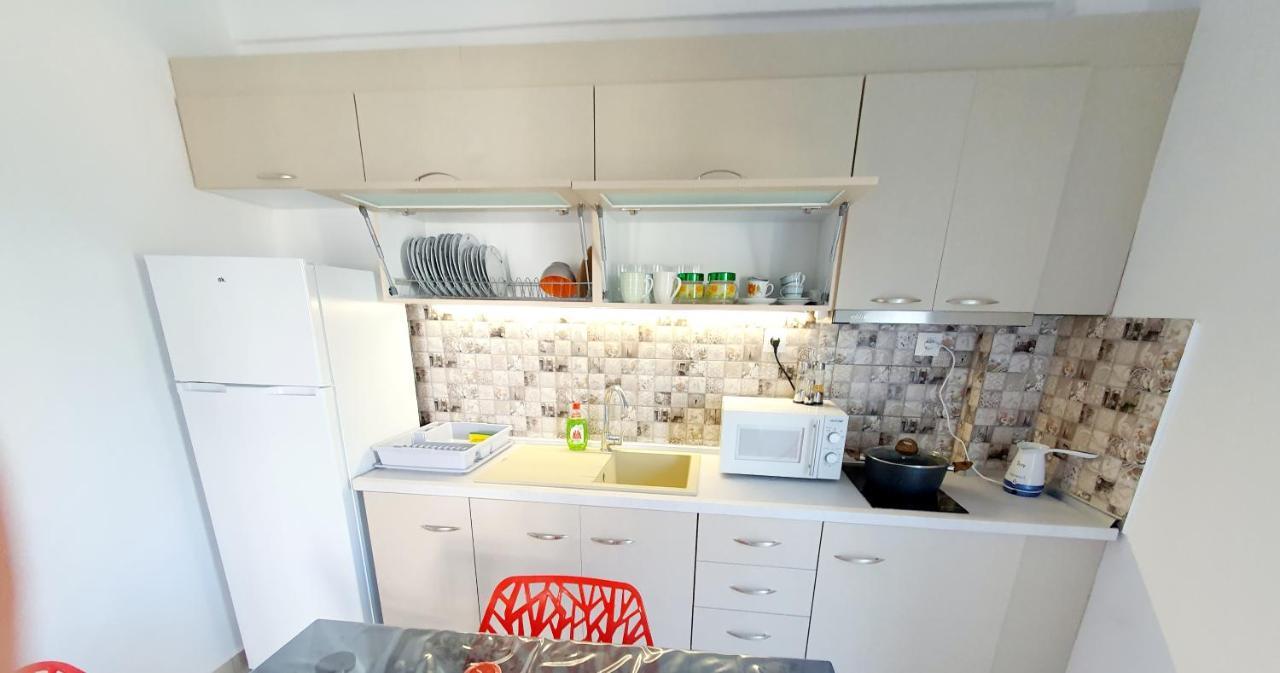 Cozy & Cool Apartment N1 30M From Sea Nea Kallikrateia Eksteriør bilde
