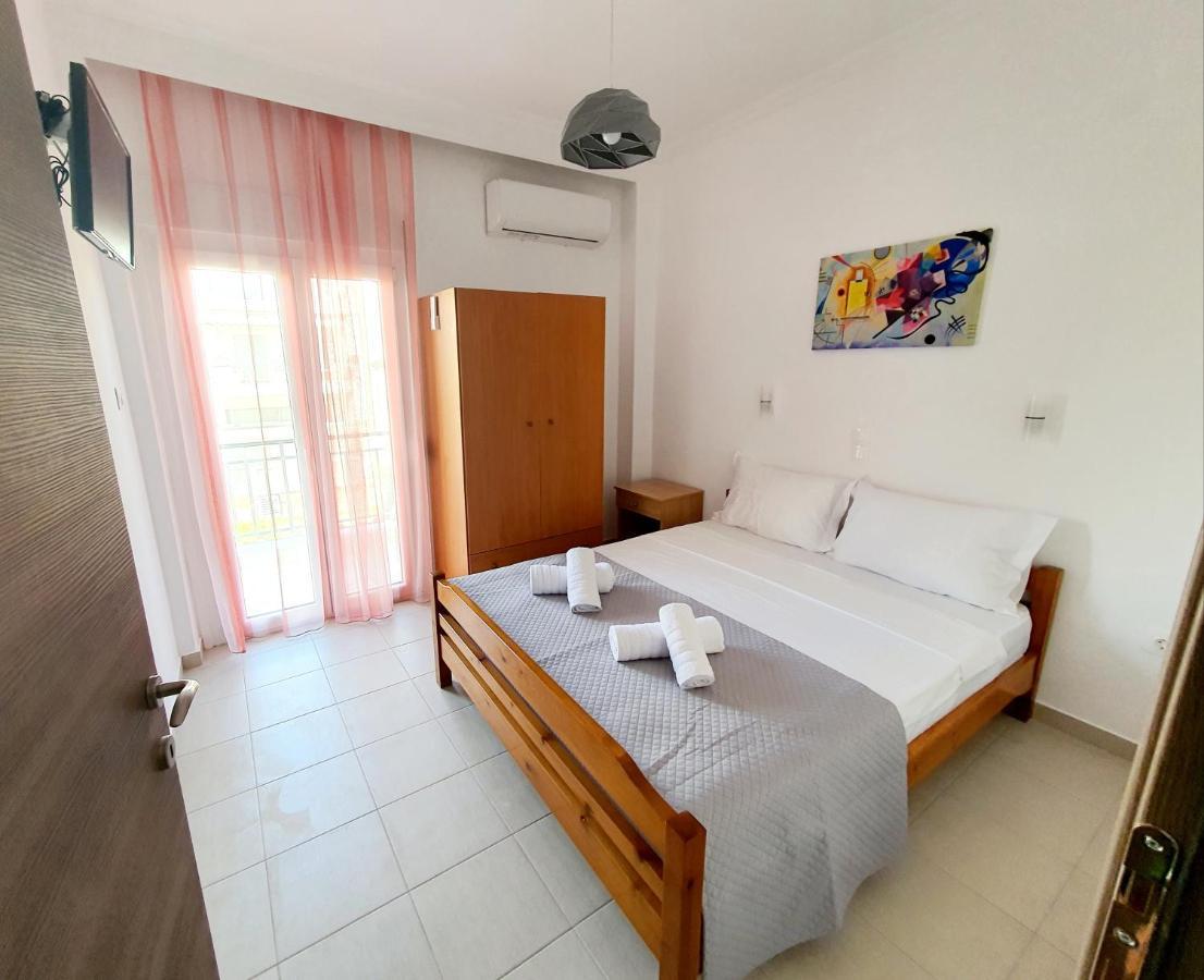 Cozy & Cool Apartment N1 30M From Sea Nea Kallikrateia Eksteriør bilde